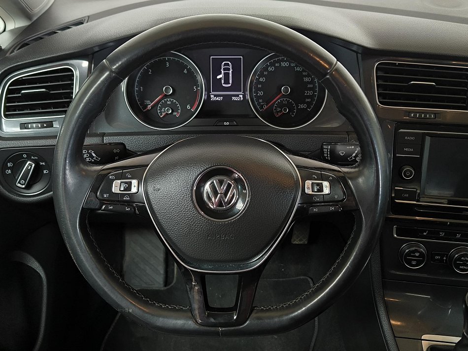 Volkswagen Golf 2.0 TDi 