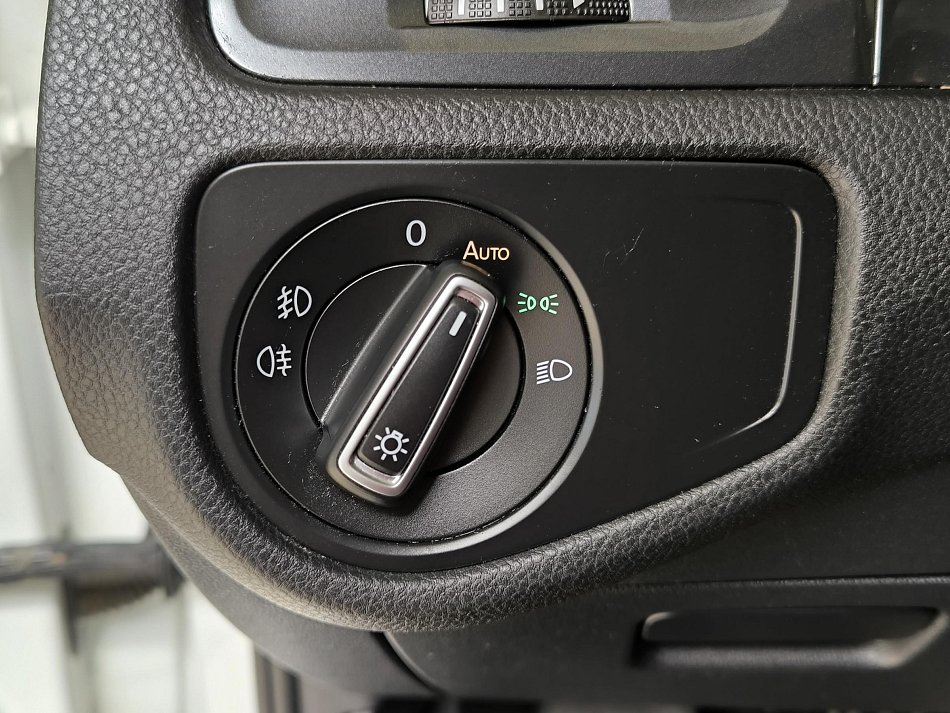 Volkswagen Golf 2.0 TDi 