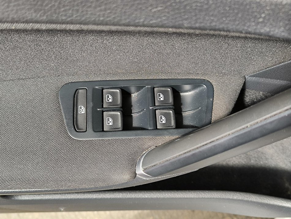 Volkswagen Golf 2.0 TDi 