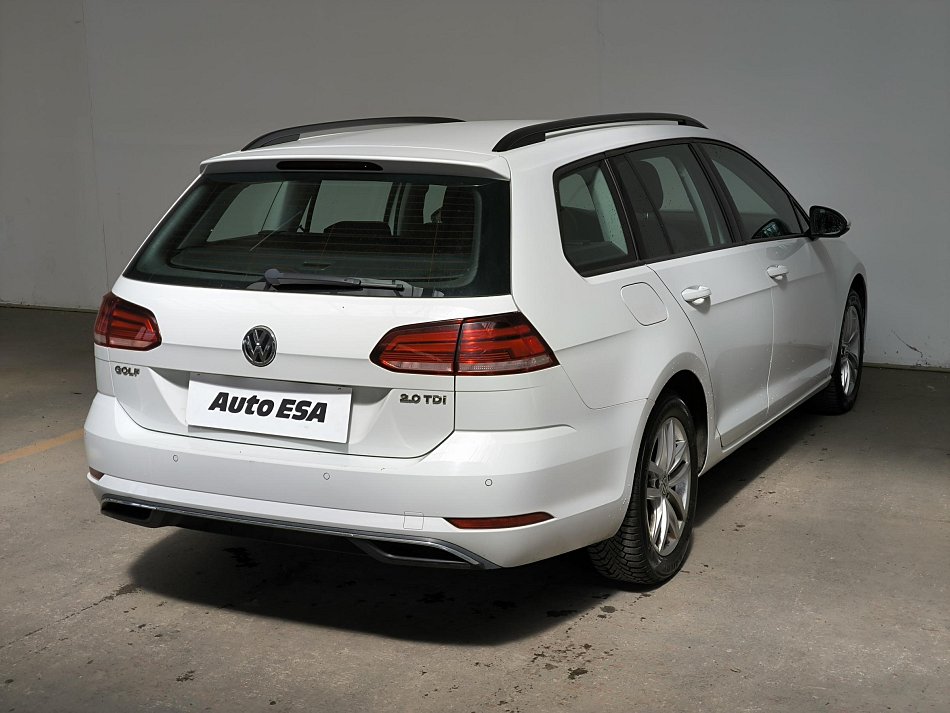Volkswagen Golf 2.0 TDi 