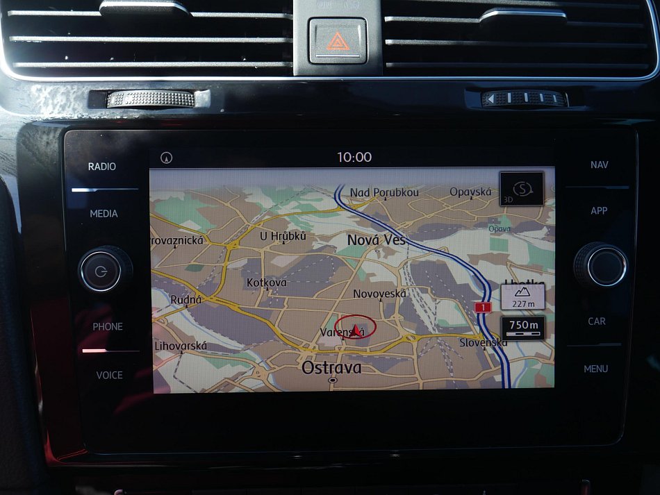 Volkswagen Golf 2.0 TDi 