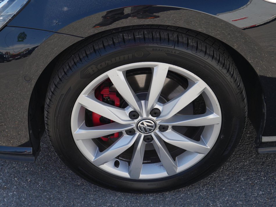 Volkswagen Golf 2.0 TDi 