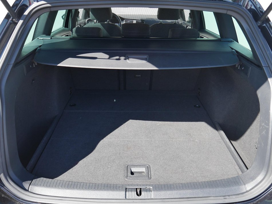 Volkswagen Golf 2.0 TDi 