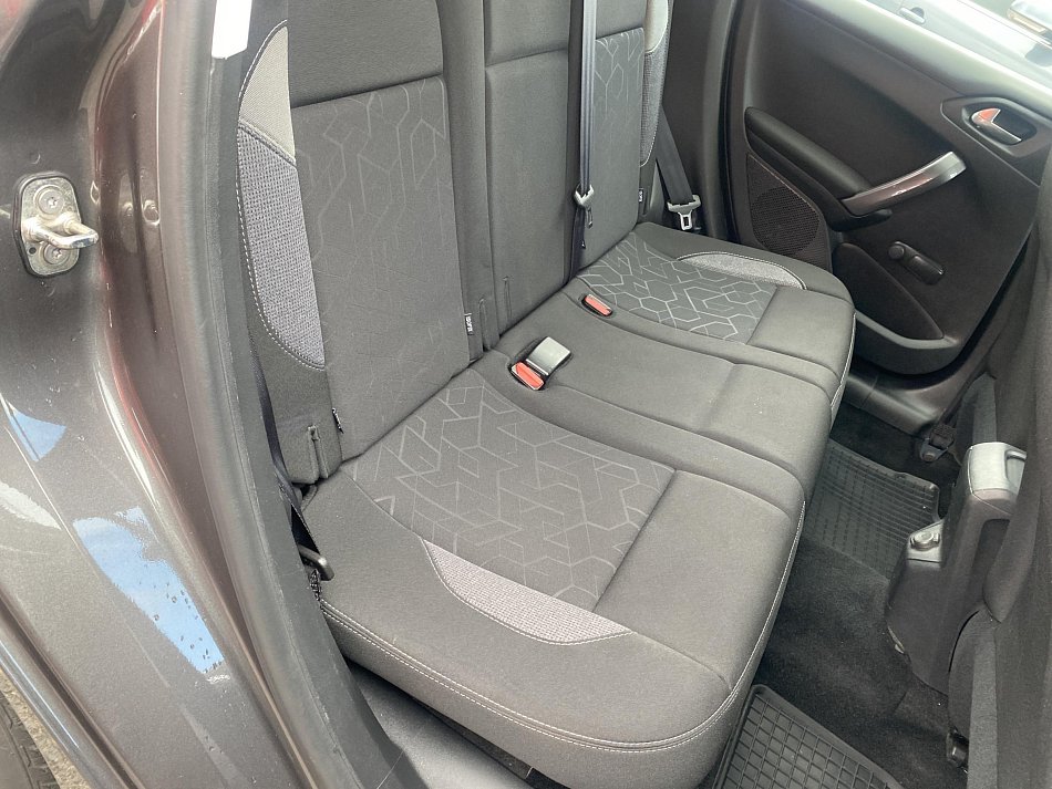 Peugeot 2008 1.2PT 