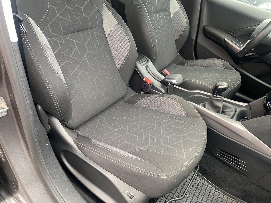 Peugeot 2008 1.2PT 