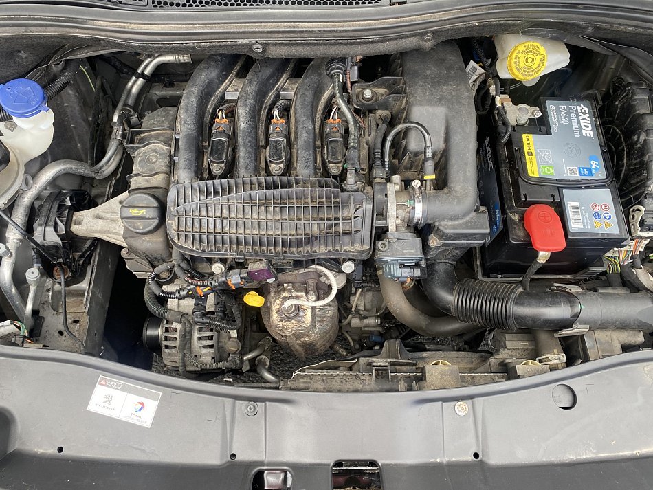 Peugeot 2008 1.2PT 