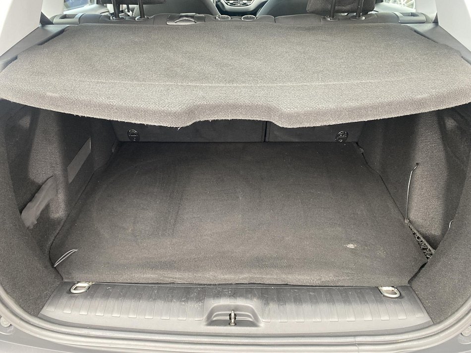 Peugeot 2008 1.2PT 