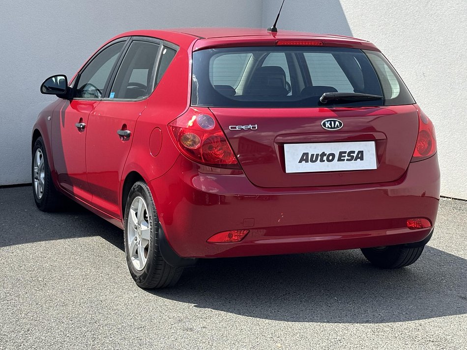 Kia Ceed 1.4i 