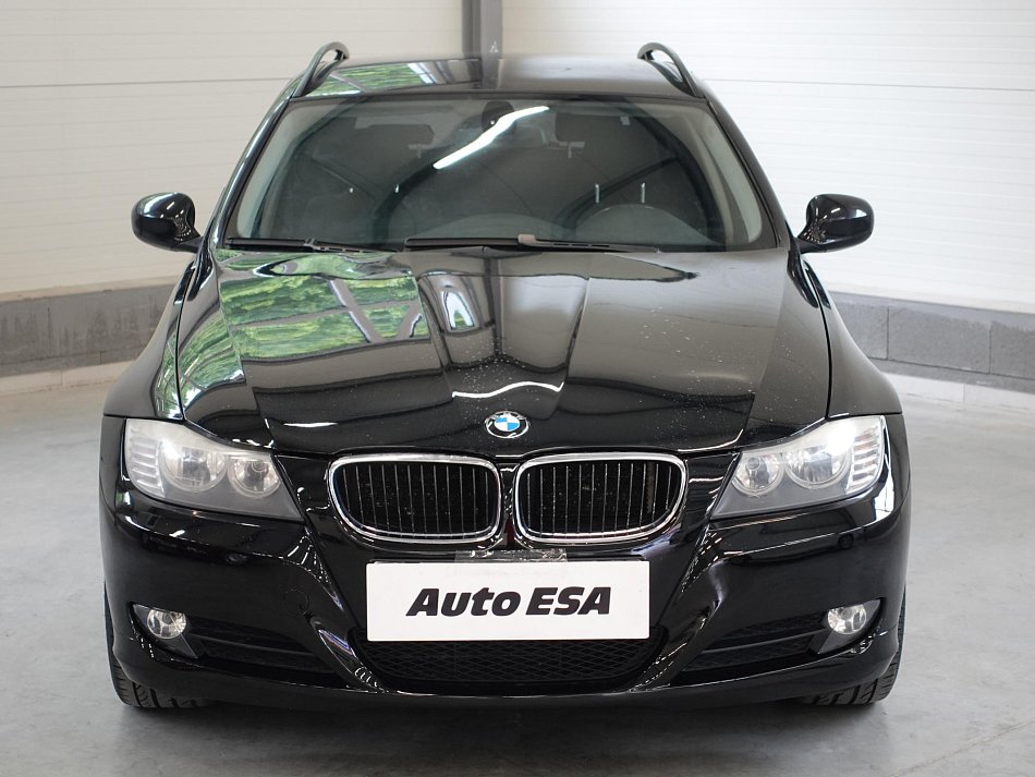 BMW Řada 3 3.0i  330Xi