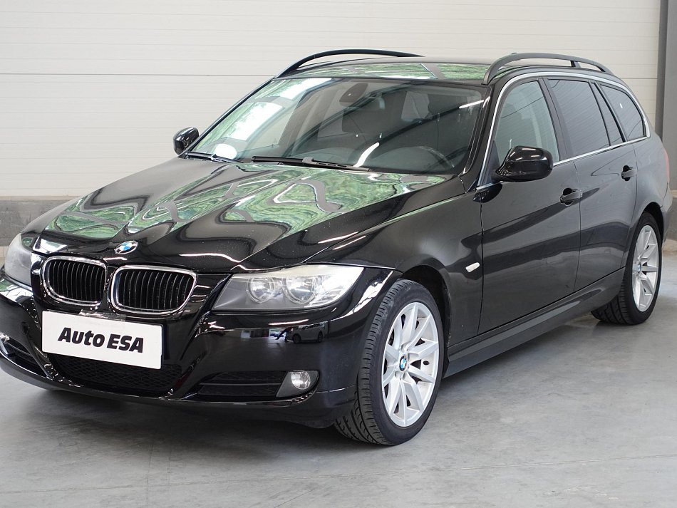 BMW Řada 3 3.0i  330Xi