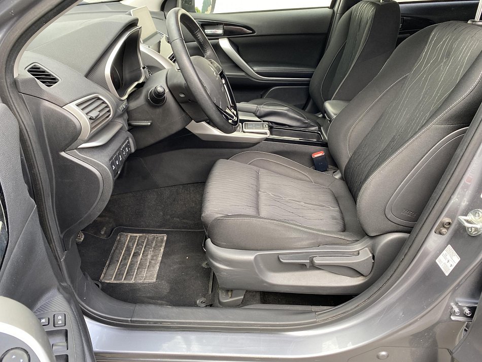 Mitsubishi Eclipse Cross 1.5 T-MIVEC Intense 2WD