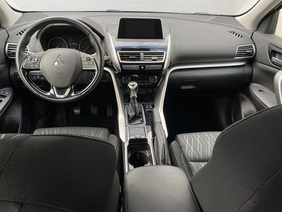 Mitsubishi Eclipse Cross 1.5 T-MIVEC Intense 2WD