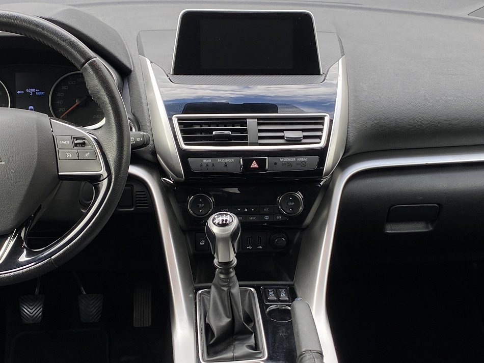 Mitsubishi Eclipse Cross 1.5 T-MIVEC Intense 2WD
