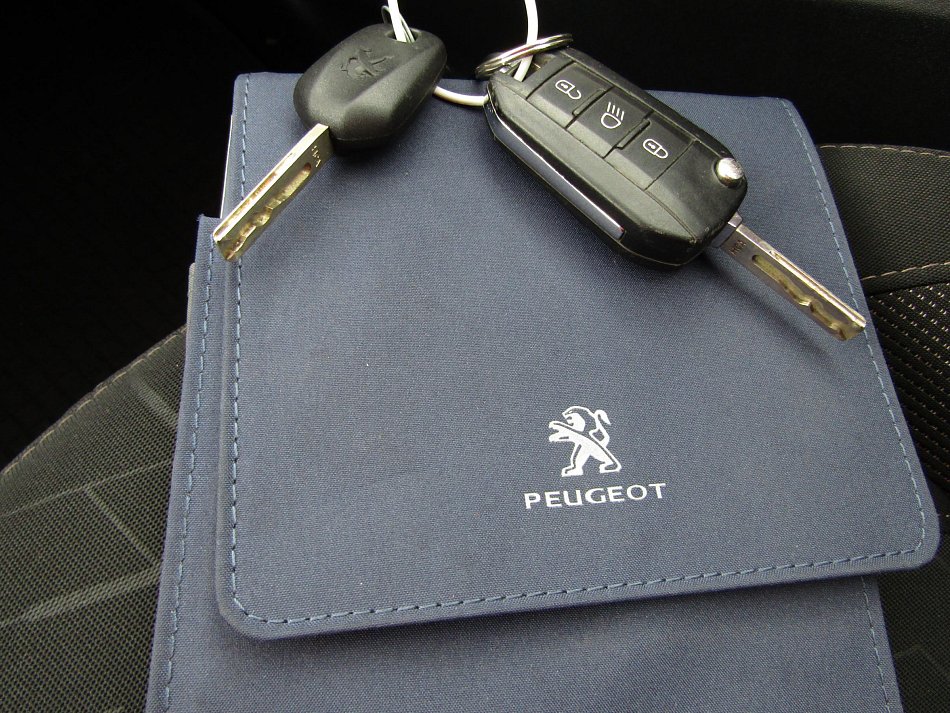 Peugeot 2008 1.2PT Active