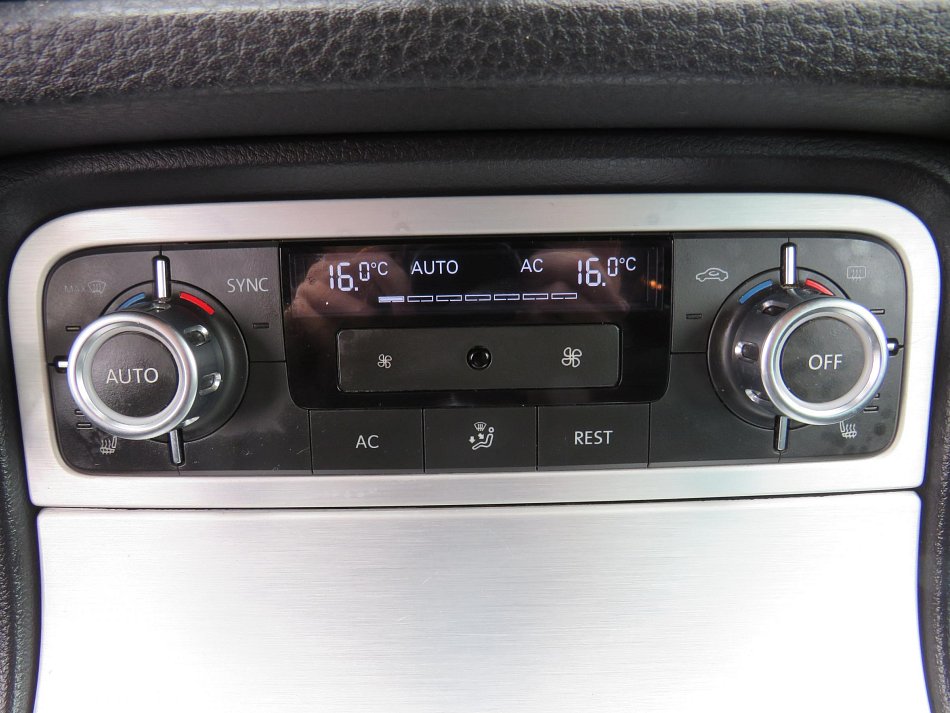 Volkswagen Touareg 3.01TDi  4x4