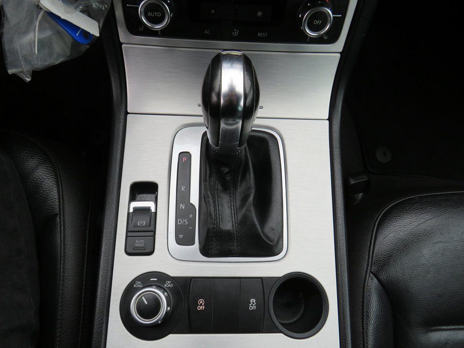 Volkswagen Touareg 3.01TDi  4x4