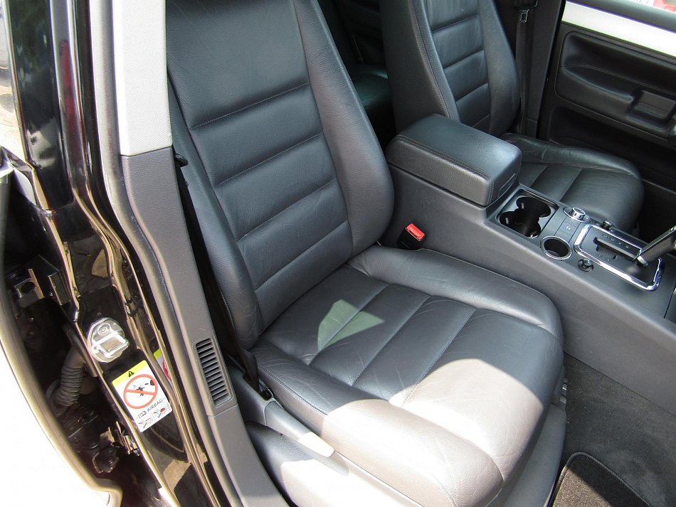 Volkswagen Touareg 3.0 TDi  4x4