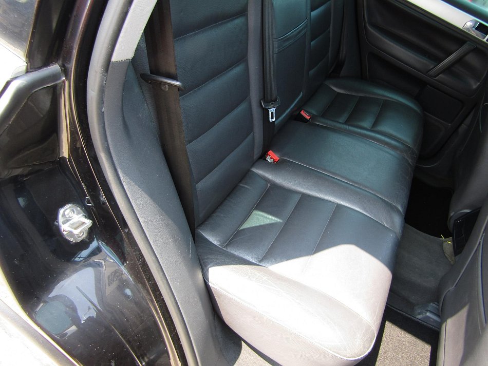 Volkswagen Touareg 3.0 TDi  4x4