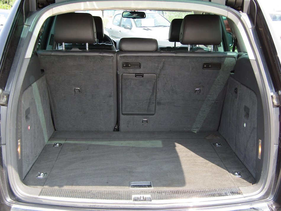Volkswagen Touareg 3.0 TDi  4x4
