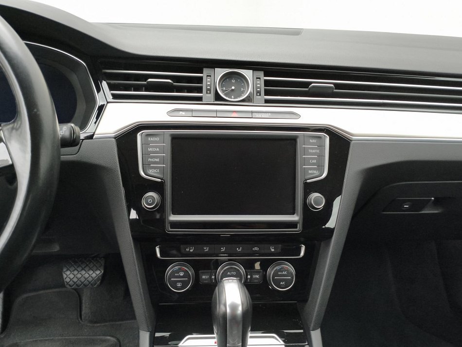 Volkswagen Passat 2.0TDi  4x4