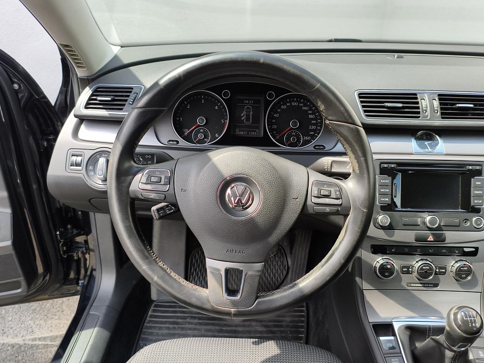 Volkswagen Passat 2.0 TDi 