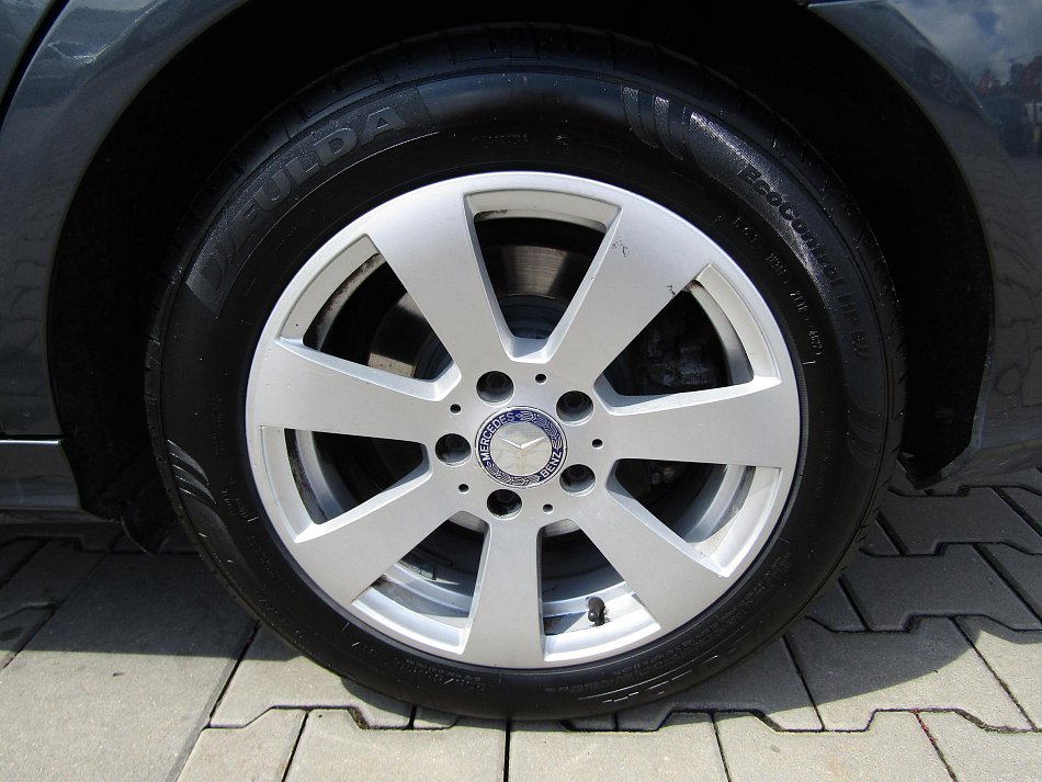 Mercedes-Benz Třída C 2.2 CDi  C220