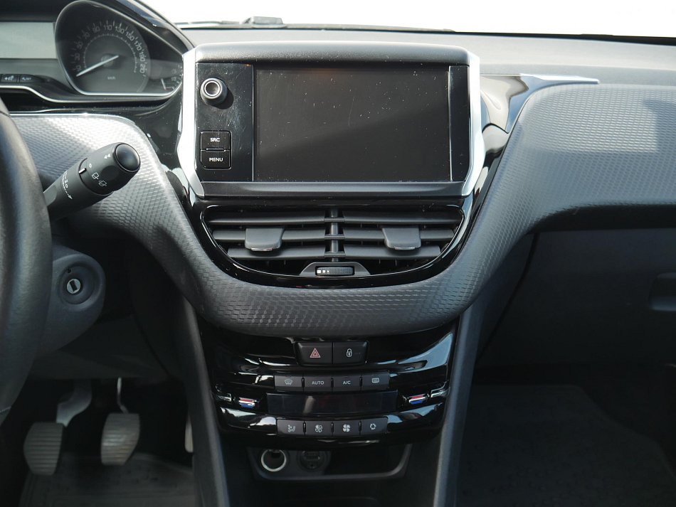 Peugeot 2008 1.2 PT 
