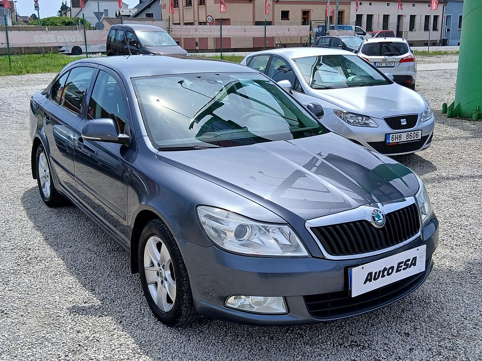 Škoda Octavia II 2.0TDi Elegance