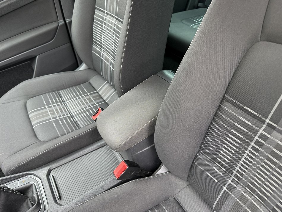 Volkswagen Sportsvan 2.0 TDi Lounge