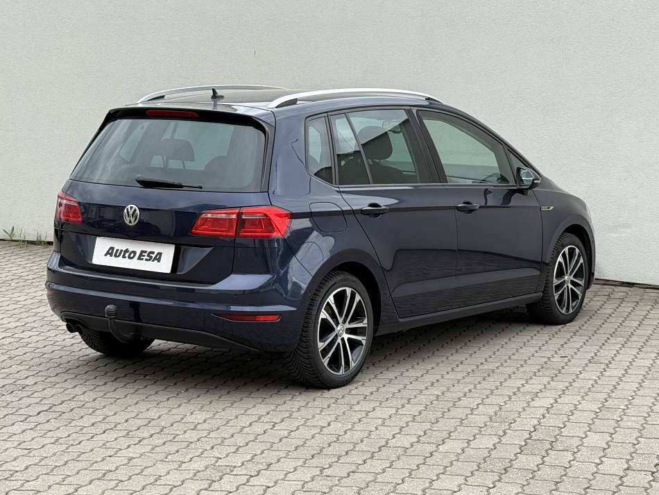 Volkswagen Sportsvan 2.0 TDi Lounge