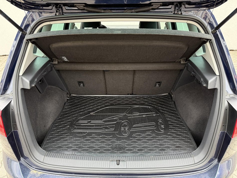 Volkswagen Sportsvan 2.0 TDi Lounge