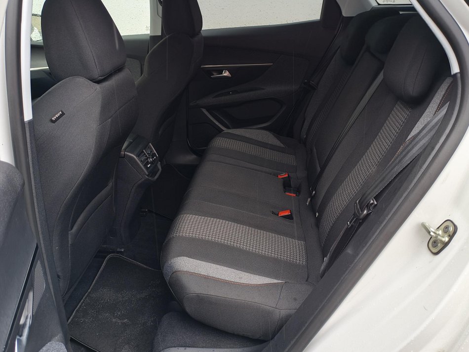 Peugeot 3008 1.2 PT Style