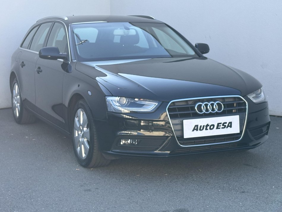 Audi A4 2.0 TDi Attraction