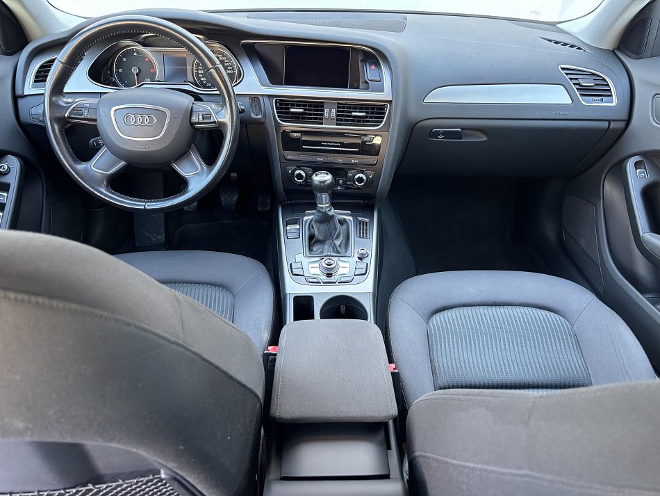 Audi A4 2.0 TDi Attraction