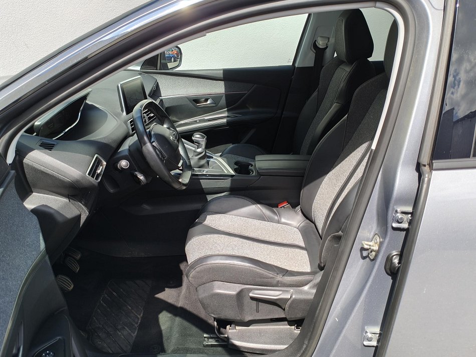 Peugeot 3008 1.5 HDi Allure