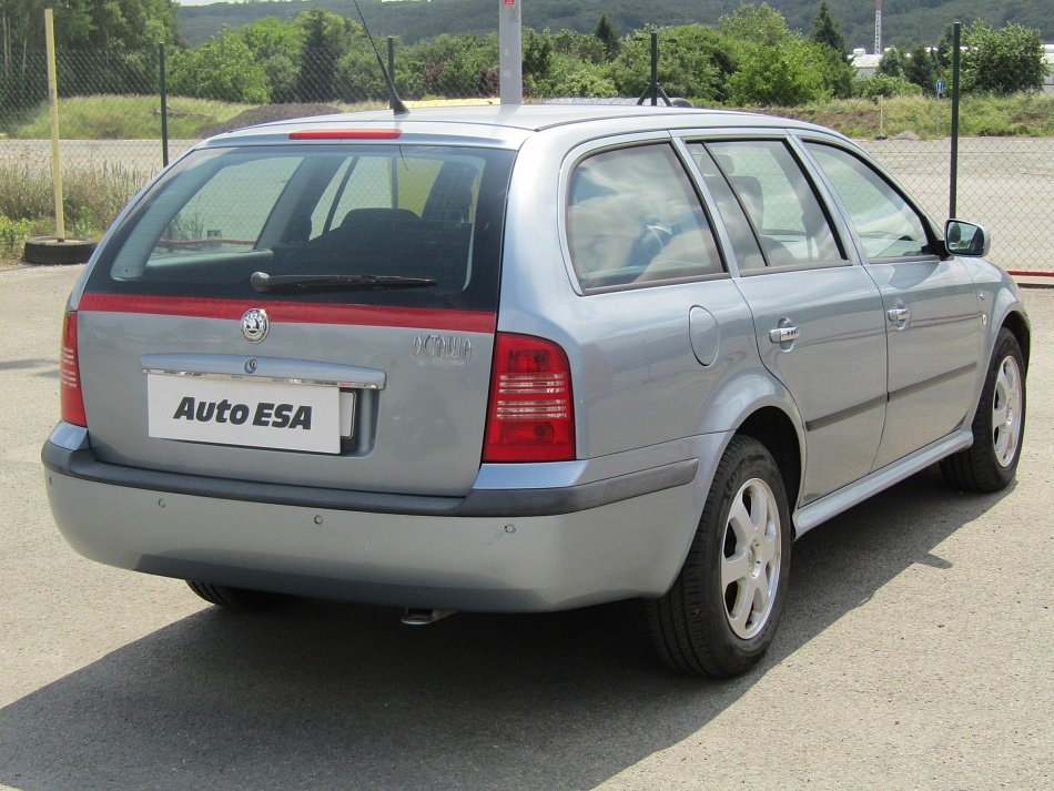 Škoda Octavia 2.0i 