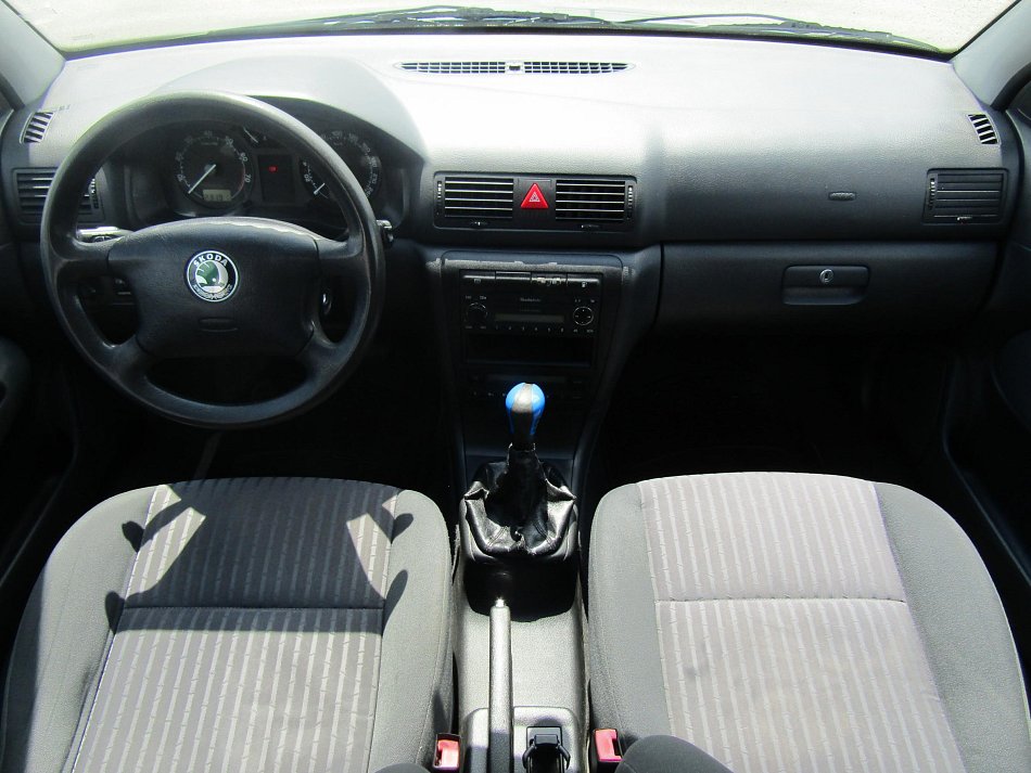 Škoda Octavia 2.0i 