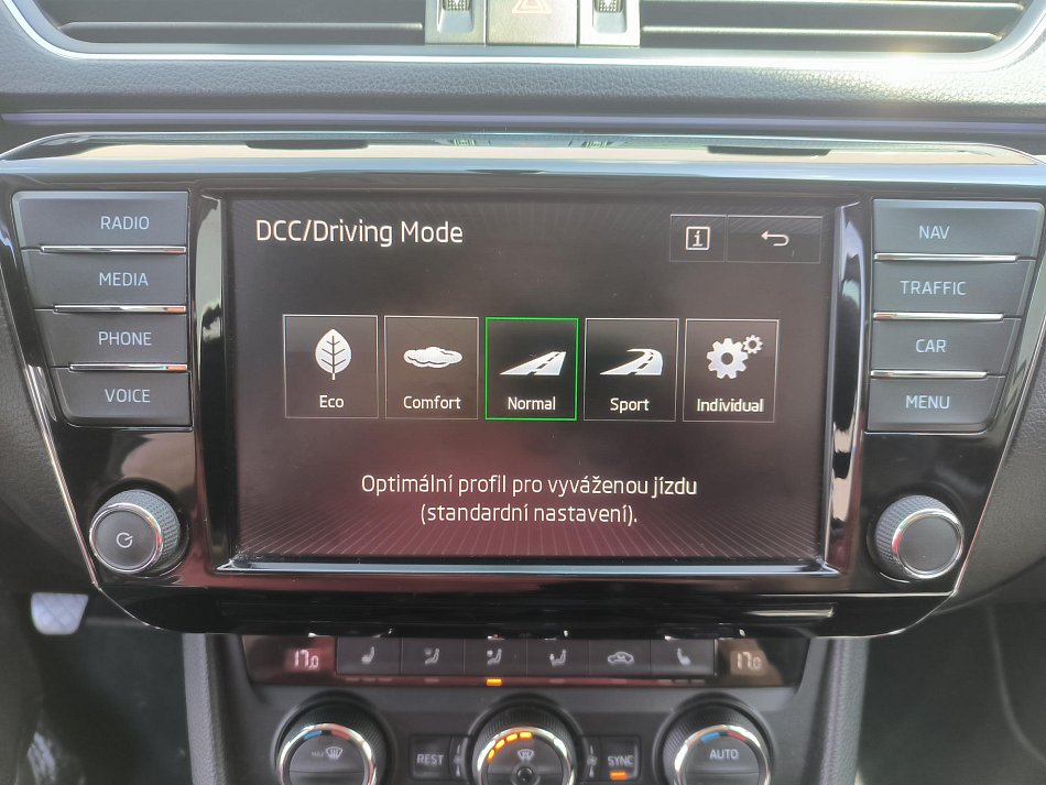 Škoda Superb III 2.0 TDi L&K