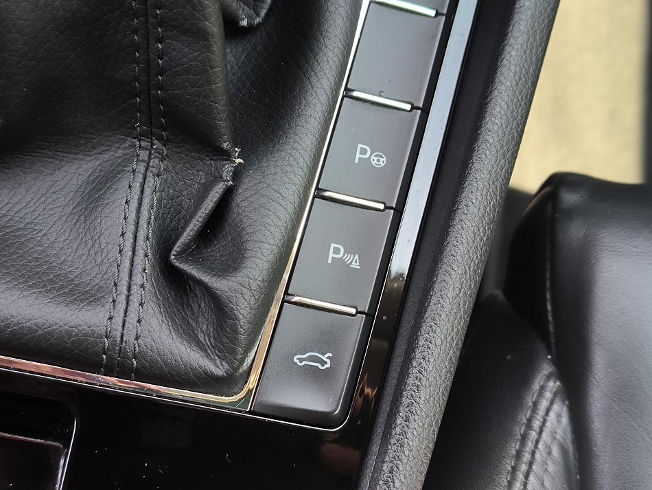 Škoda Superb III 2.0 TDi L&K