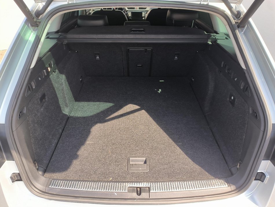 Škoda Superb III 2.0 TDi L&K