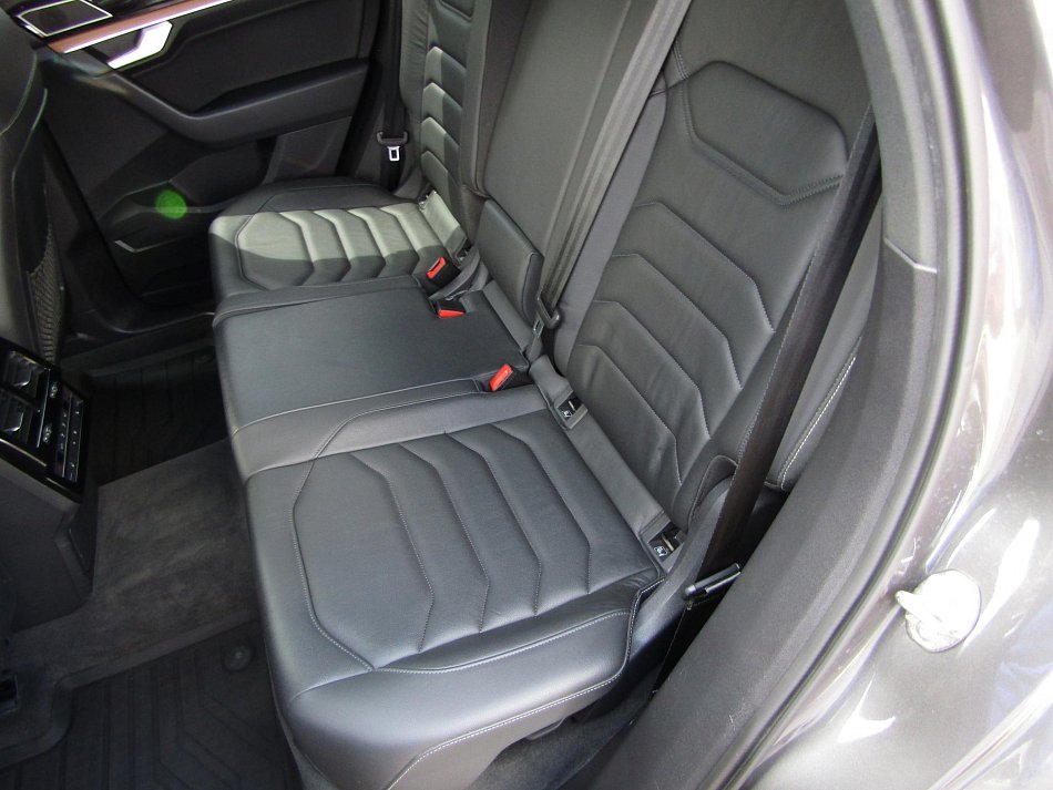 Volkswagen Touareg 3.0TDi  4x4