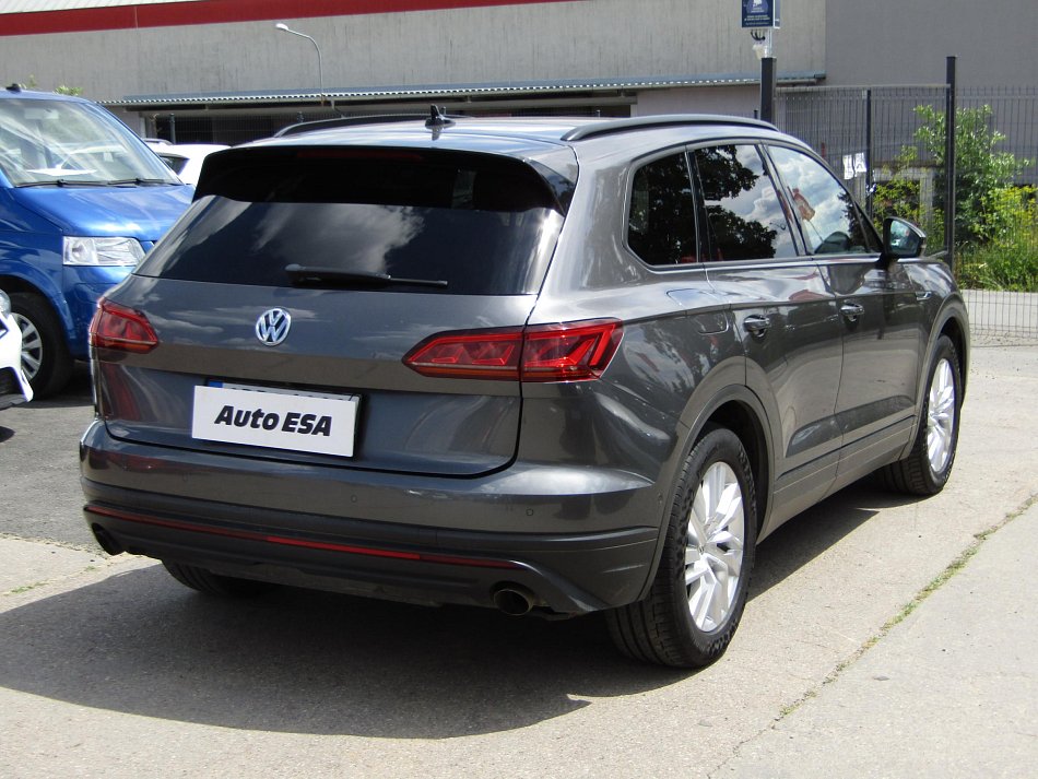 Volkswagen Touareg 3.0TDi  4x4