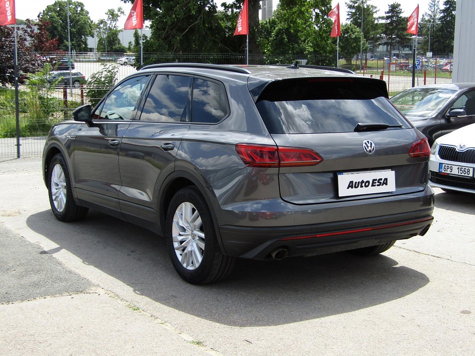 Volkswagen Touareg 3.0TDi  4x4