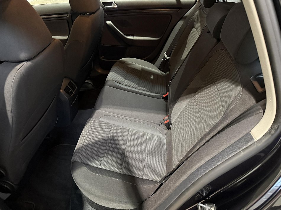 Volkswagen Golf 1.6TDi 