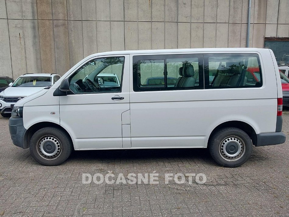 Volkswagen Transporter 2.0TDi  9míst