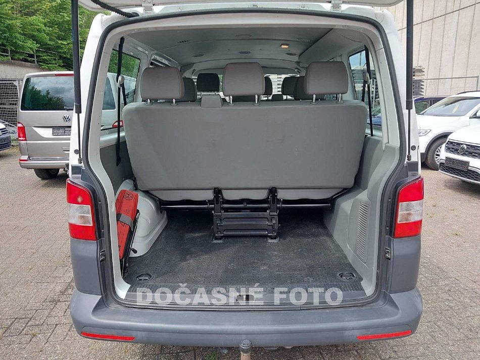 Volkswagen Transporter 2.0TDi  9míst