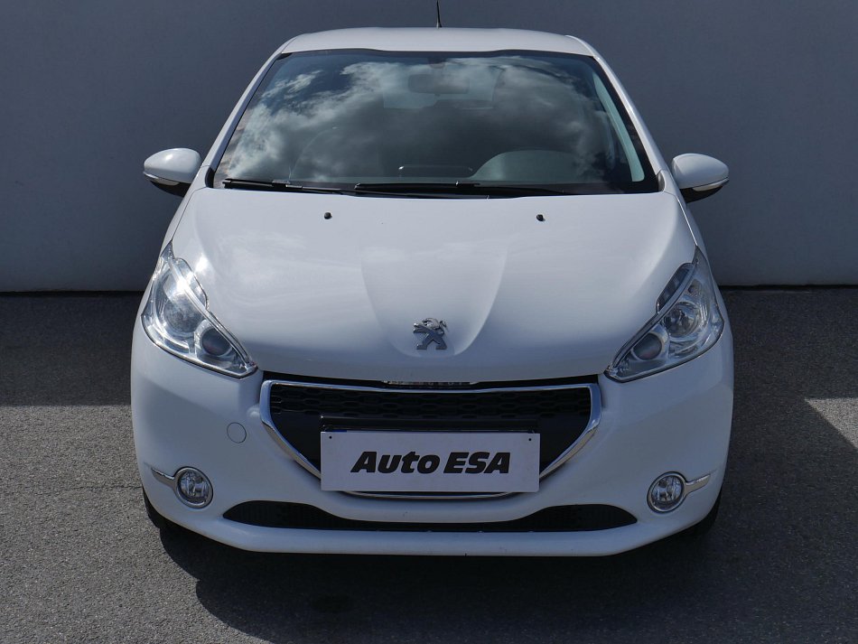 Peugeot 208 1.0i 