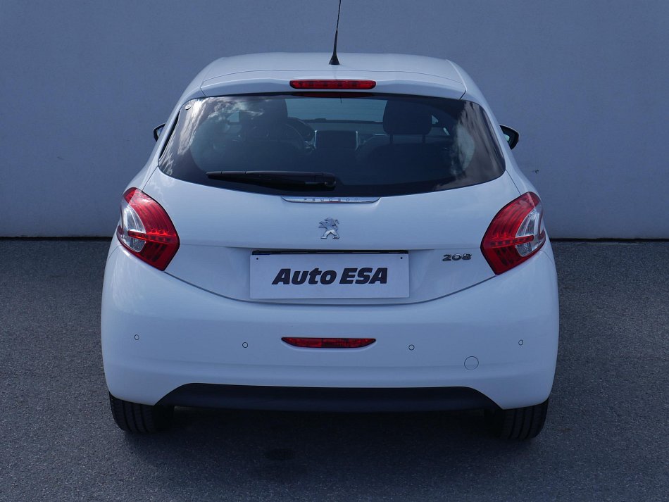 Peugeot 208 1.0i 