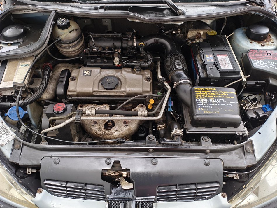 Peugeot 206 1.1i 