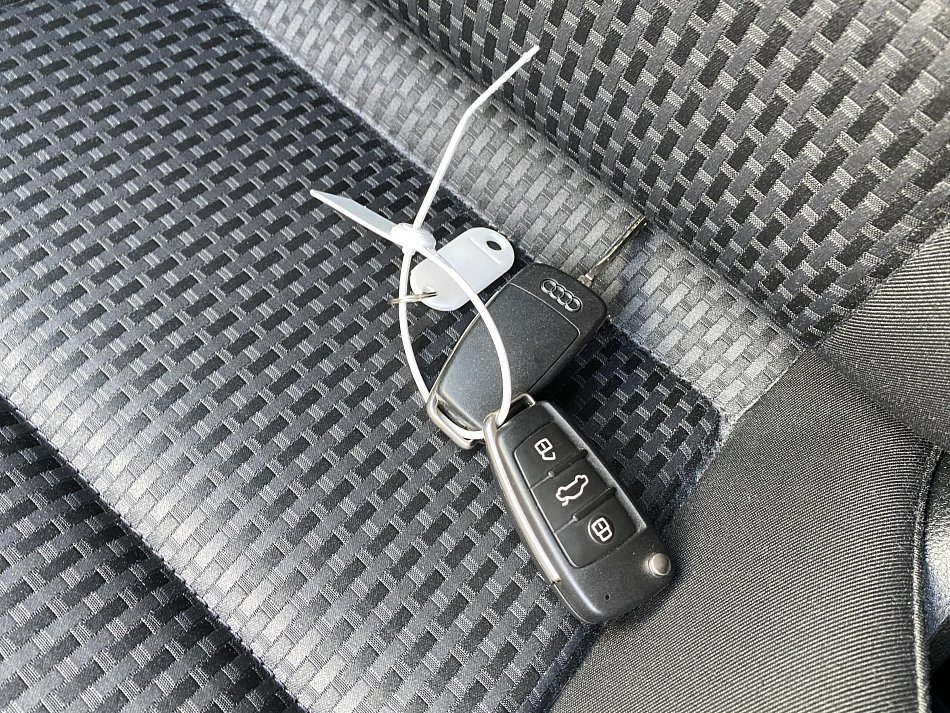 Audi Q3 2.0 TDi 